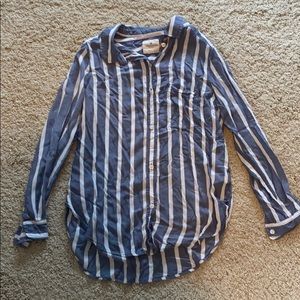 American eagle button down